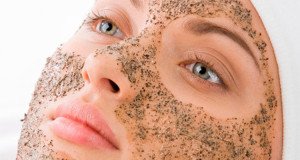 Exfoliación con café después de desmaquillarte
